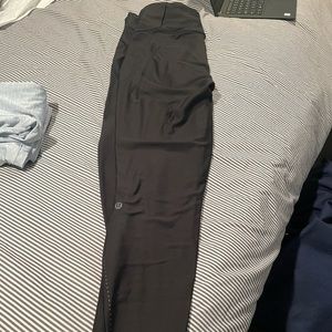 Lulu Chase the chill winter leggings